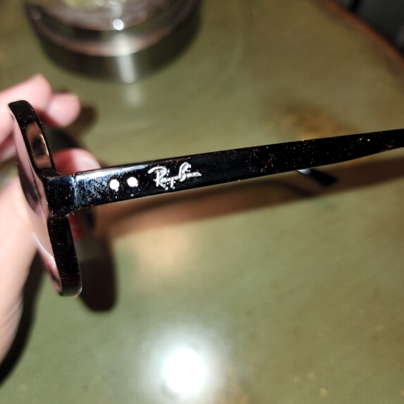 Ray-Ban Aviator Sunshades - Picture 2 of 3